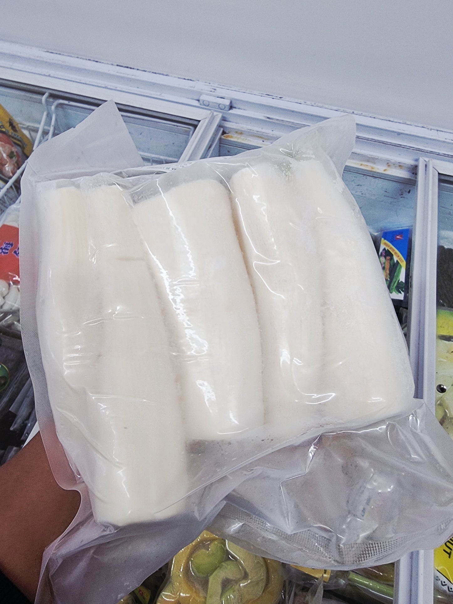 CHECK FROZEN CASSAVA 1KG